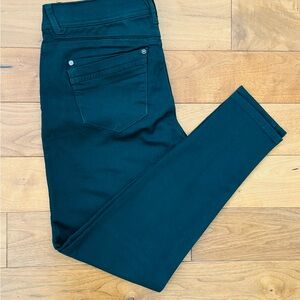 Democracy "Ab"solution Freedom Ankle Skinny Jeans Dark Green NWT - Size 6